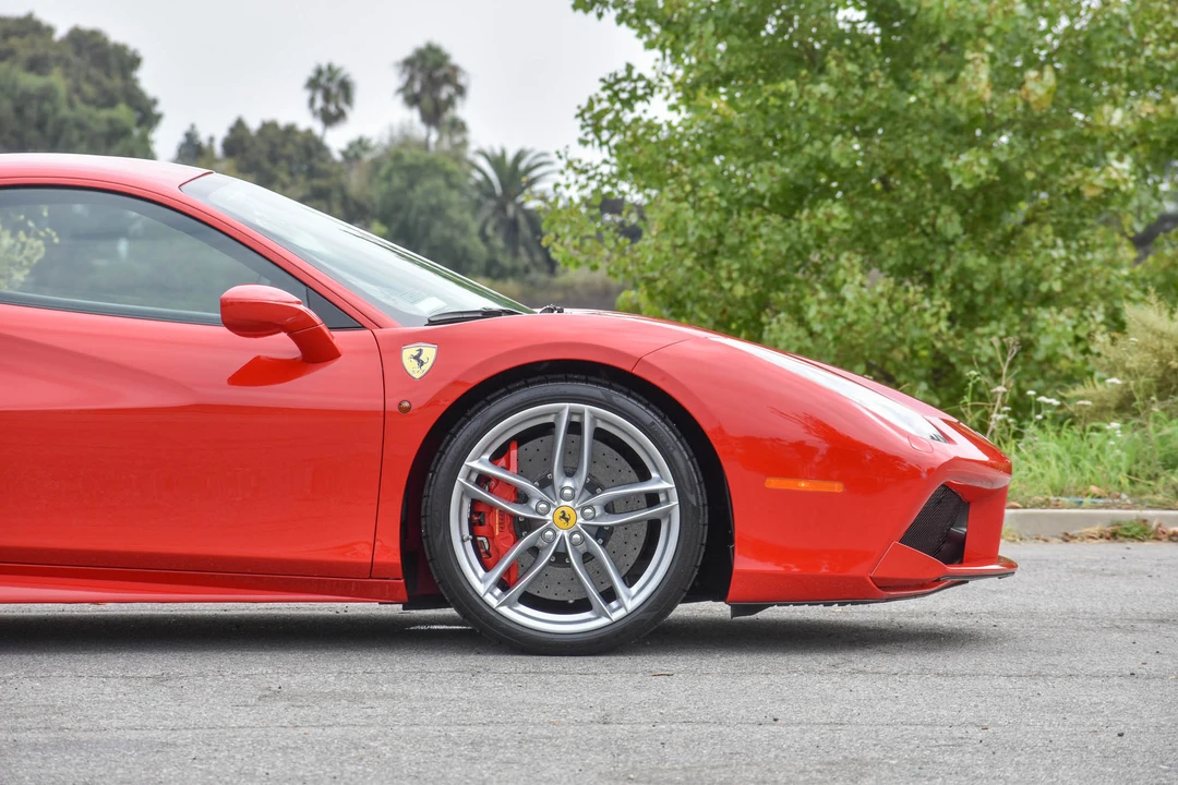 2017 Ferrari 488 GTB - Image 22 of 31
