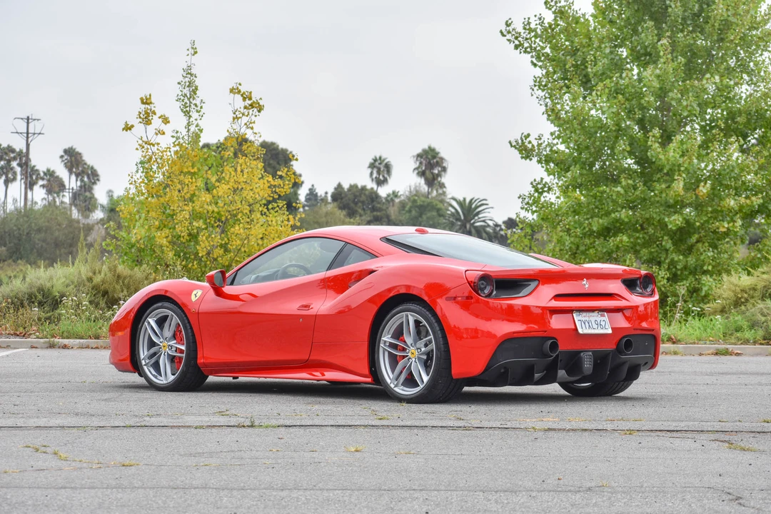 2017 Ferrari 488 GTB - Image 13 of 31