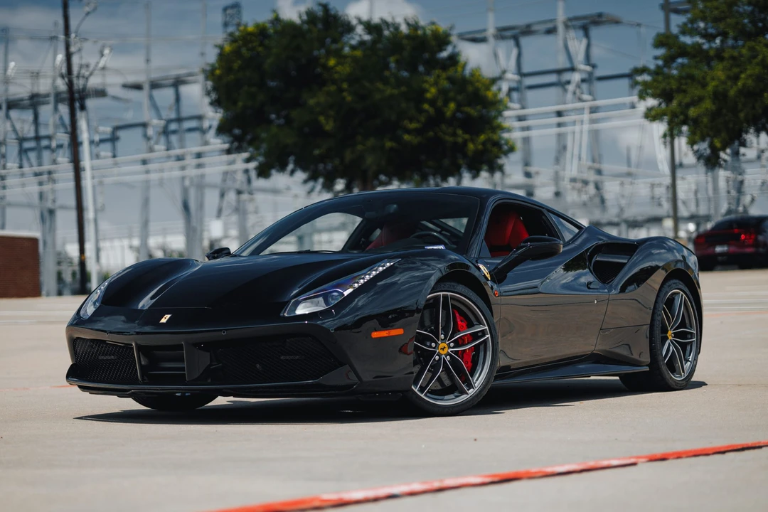 2017 Ferrari 488 GTB - Image 3 of 31