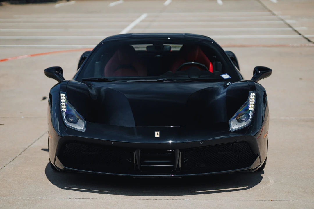 2017 Ferrari 488 GTB - Image 4 of 31