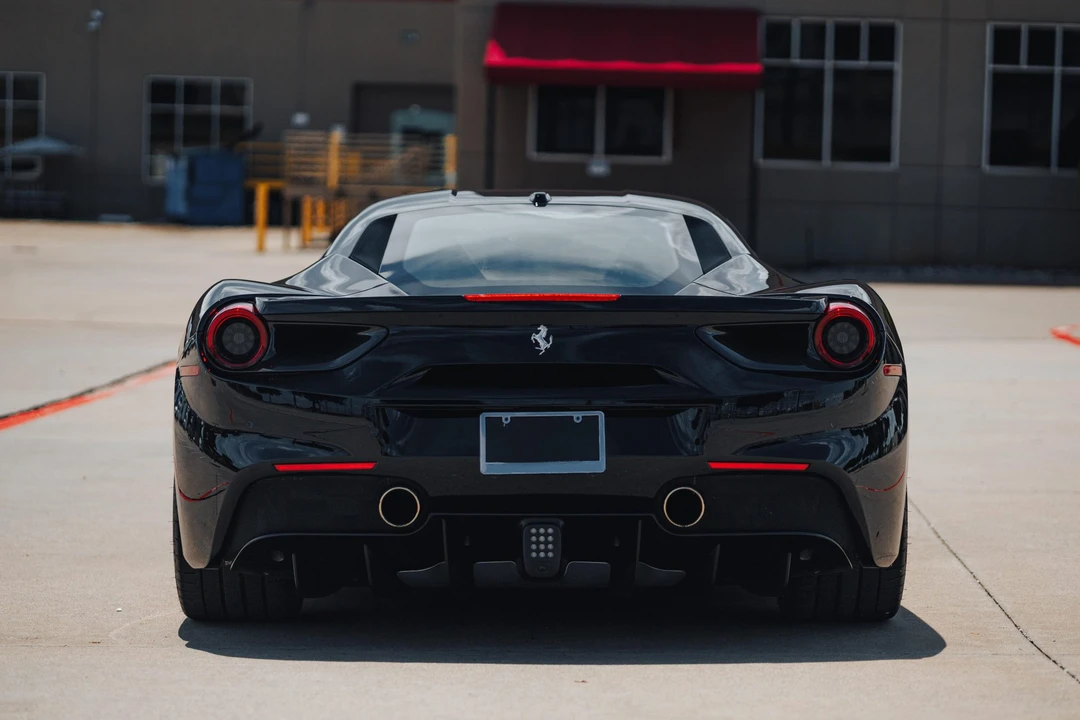 2017 Ferrari 488 GTB - Image 14 of 31