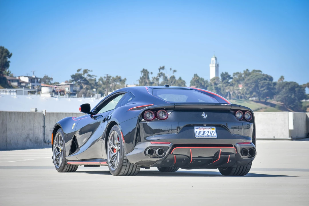 2018 Ferrari 812 Superfast - Image 19 of 31