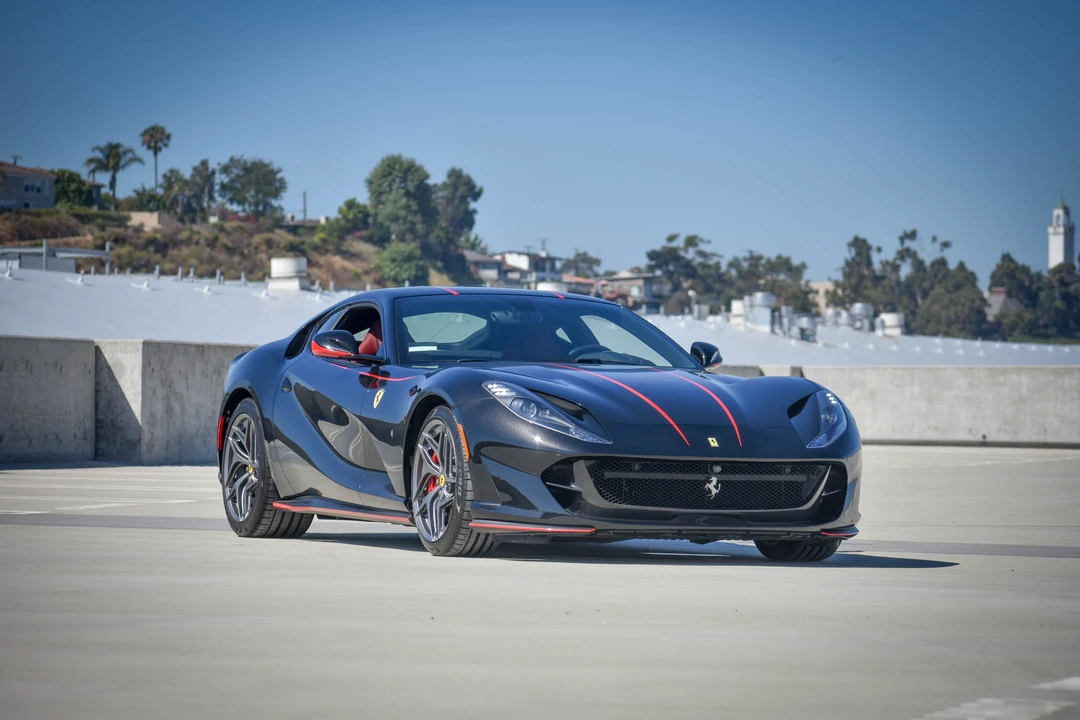 2018 Ferrari 812 Superfast - Image 9 of 31