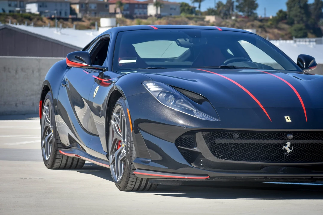 2018 Ferrari 812 Superfast - Image 26 of 31