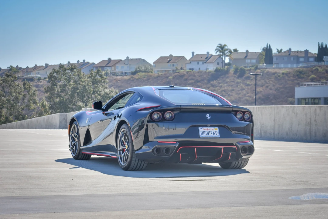 2018 Ferrari 812 Superfast - Image 20 of 31