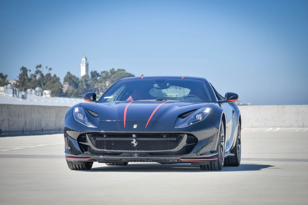 2018 Ferrari 812 Superfast - Image 13 of 31