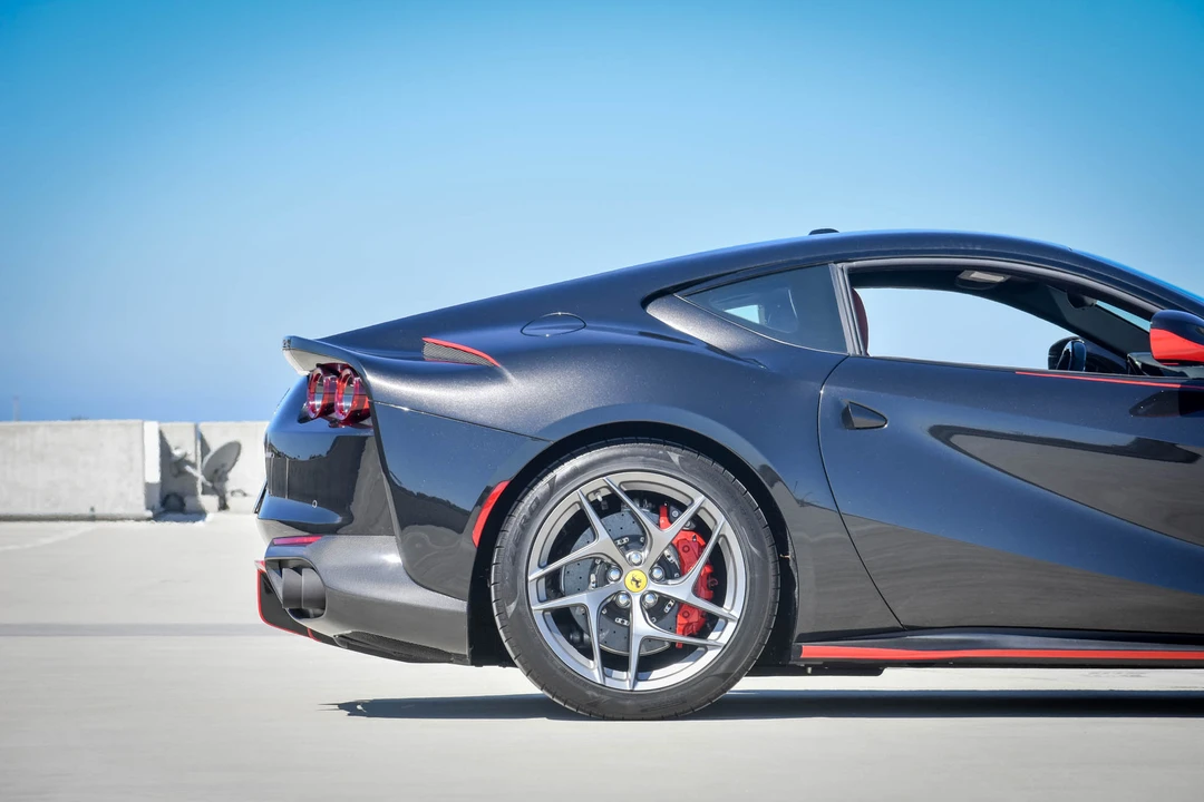 2018 Ferrari 812 Superfast - Image 29 of 31