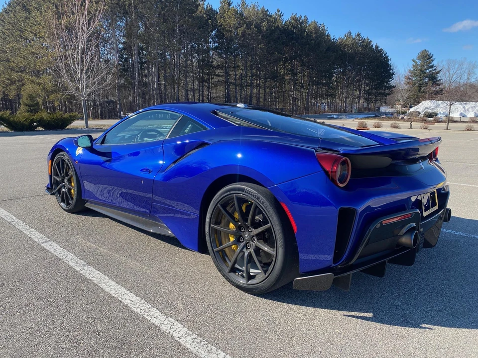 2019 Ferrari 488 Pista - Image 4 of 31