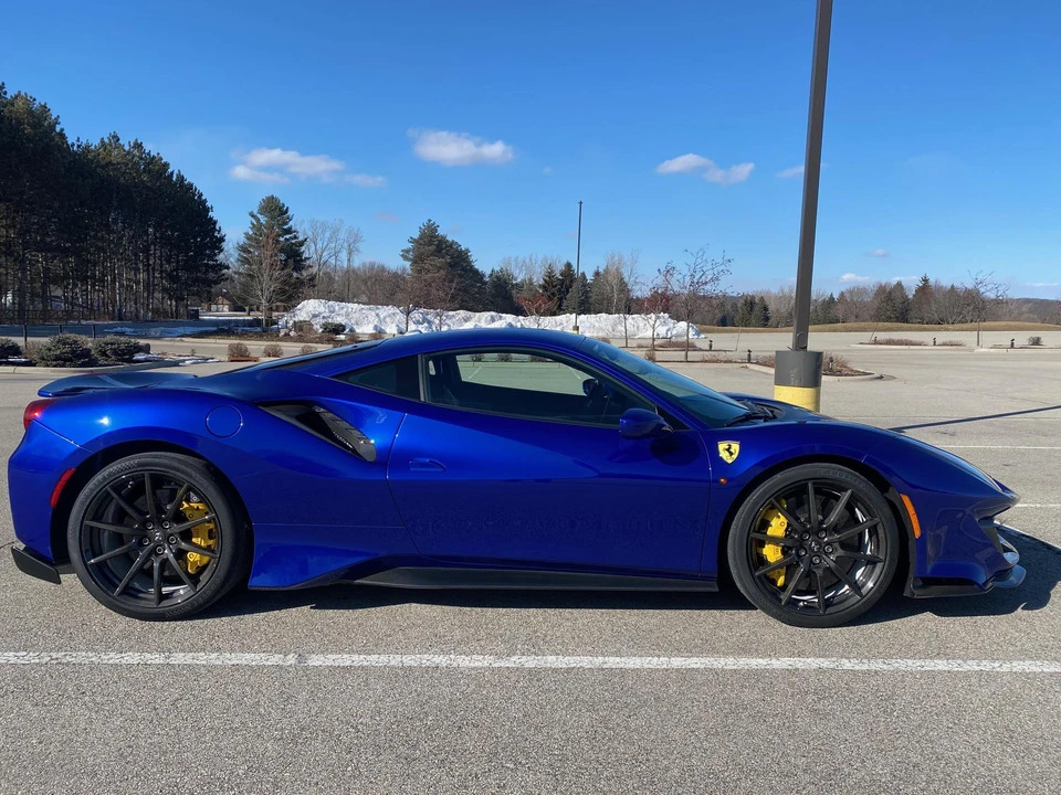 2019 Ferrari 488 Pista - Image 8 of 31