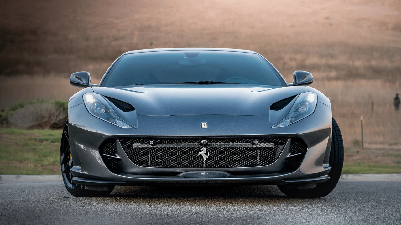 2019 Ferrari 812 Superfast - Image 14 of 31