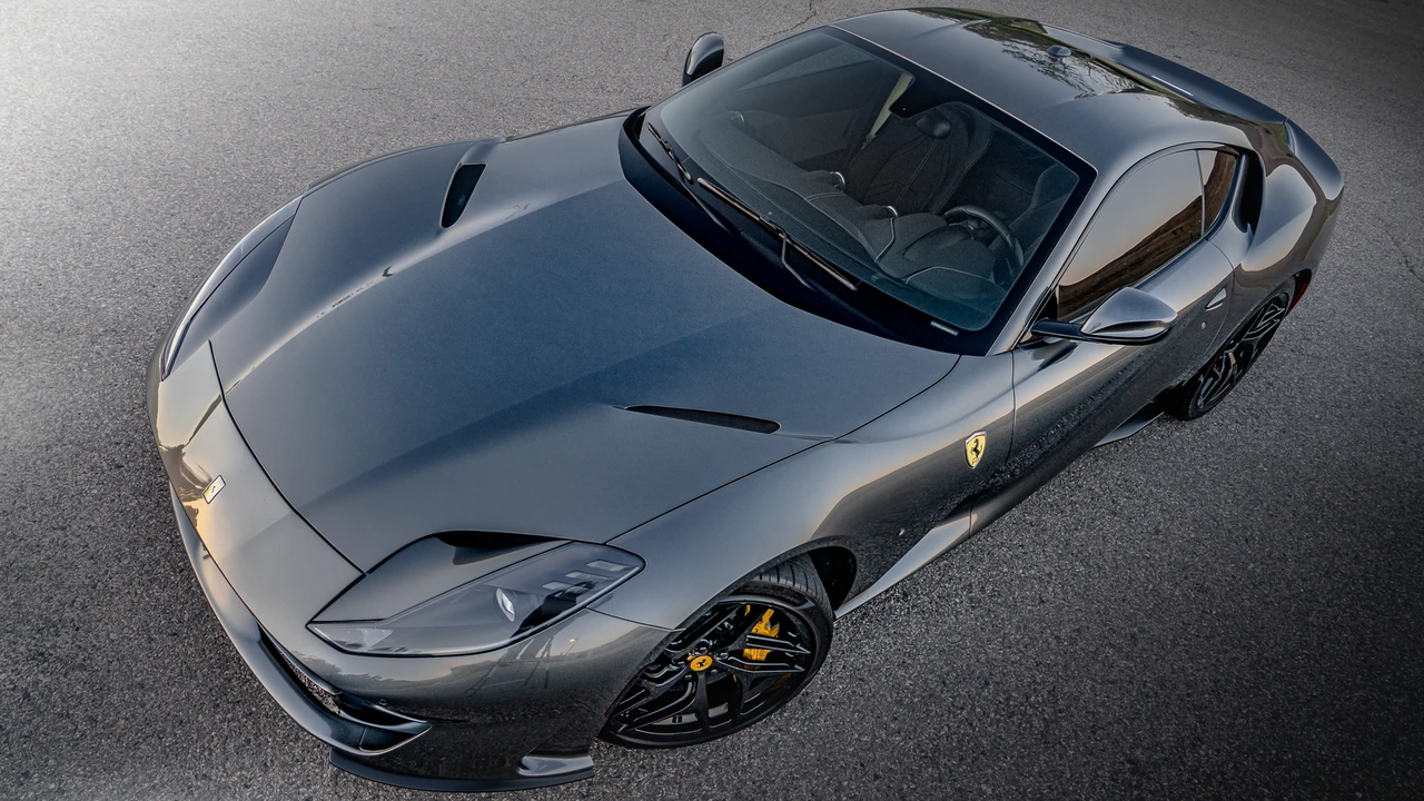 2019 Ferrari 812 Superfast - Image 3 of 31
