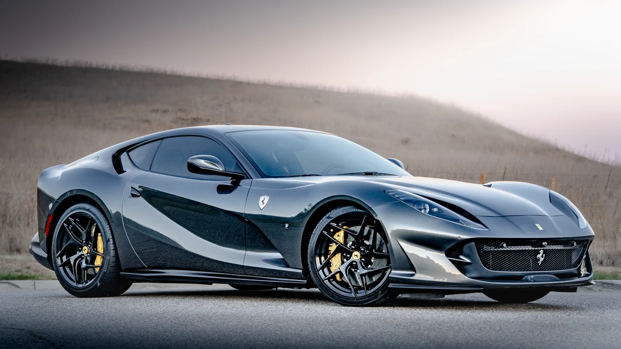2019 Ferrari 812 Superfast - Image 12 of 31