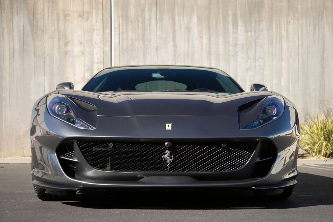 2019 Ferrari 812 Superfast - Image 17 of 31