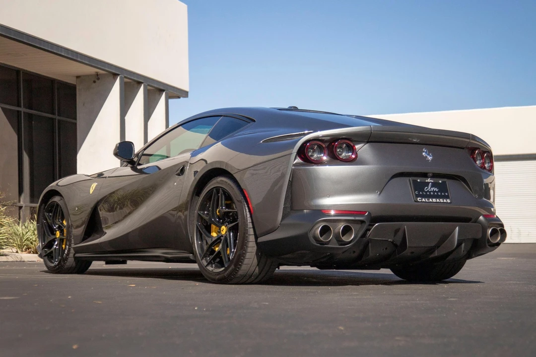 2019 Ferrari 812 Superfast - Image 23 of 31