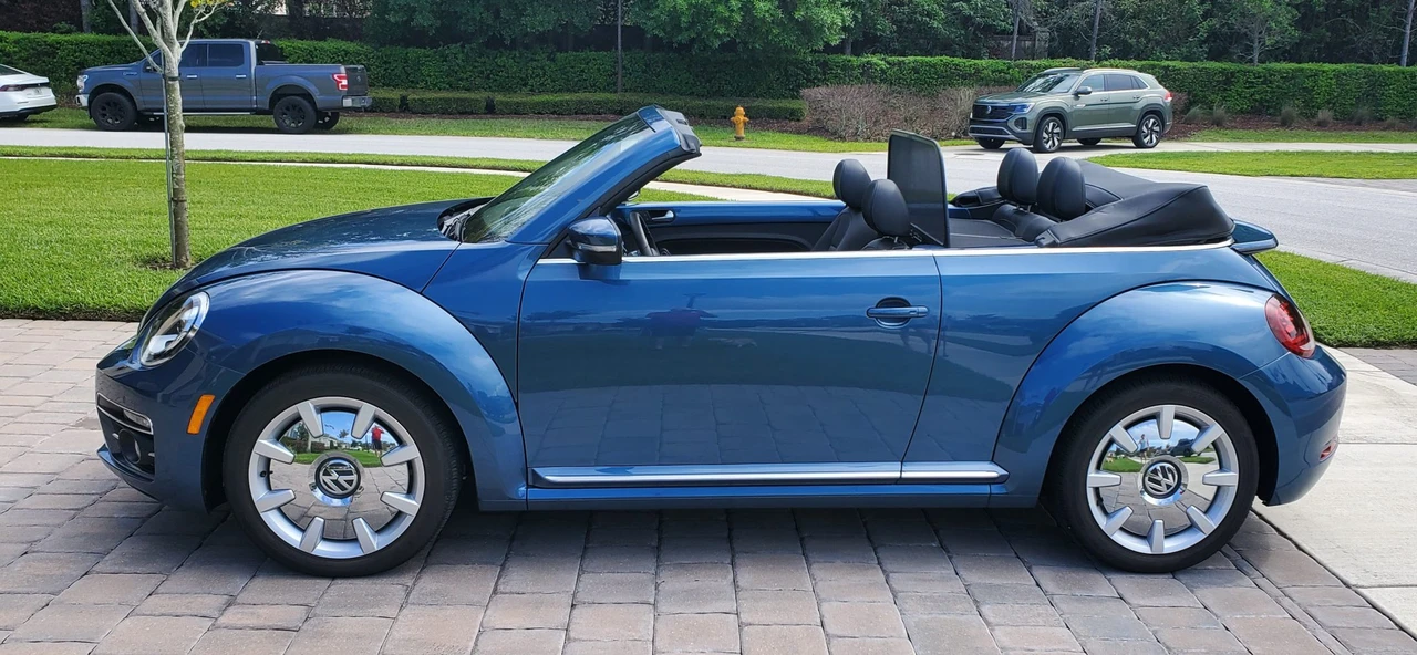 2019 Volkswagen A5 Beetle - Image 6 of 31
