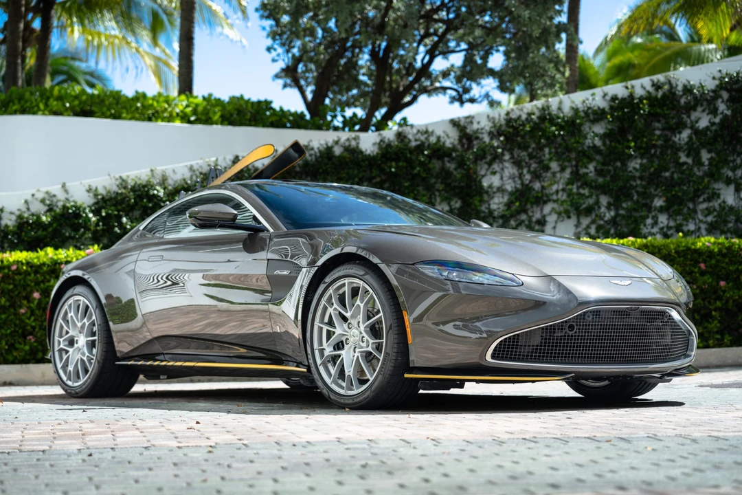 2021 Aston Martin V8 Vantage (2019+) - Image 4 of 31