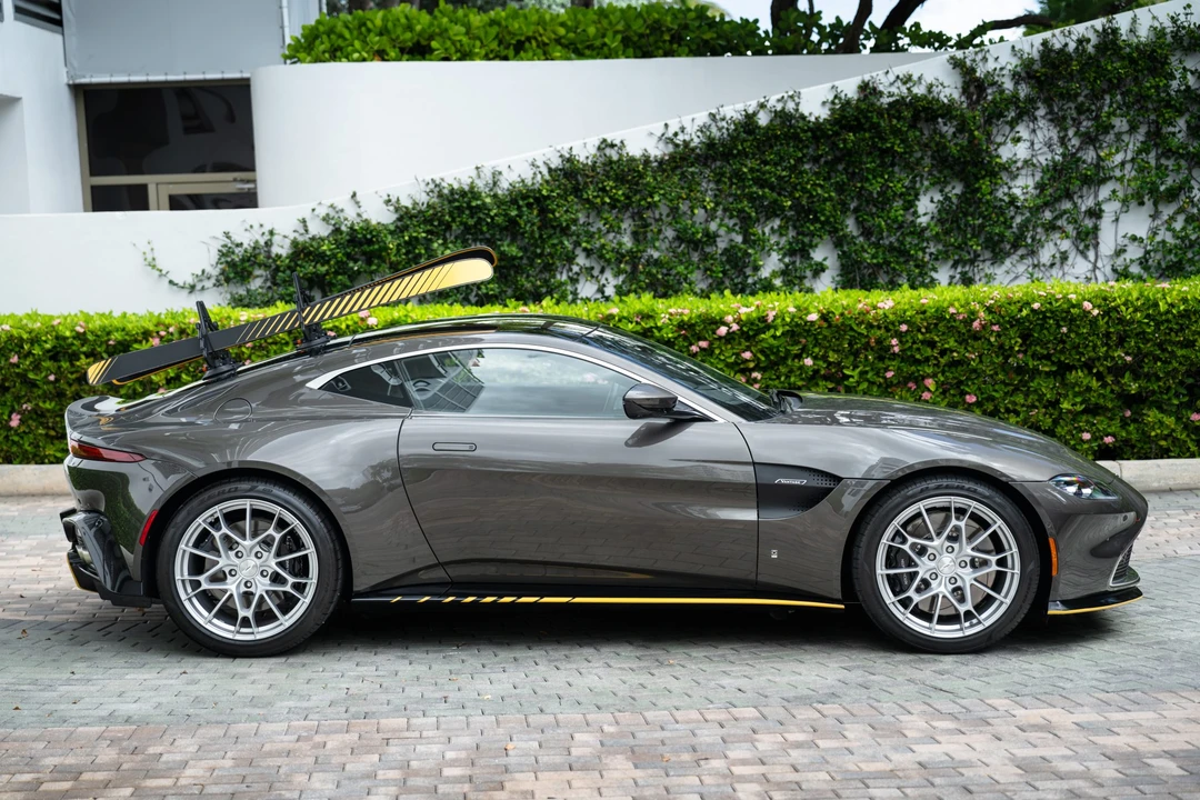 2021 Aston Martin V8 Vantage (2019+) - Image 12 of 31