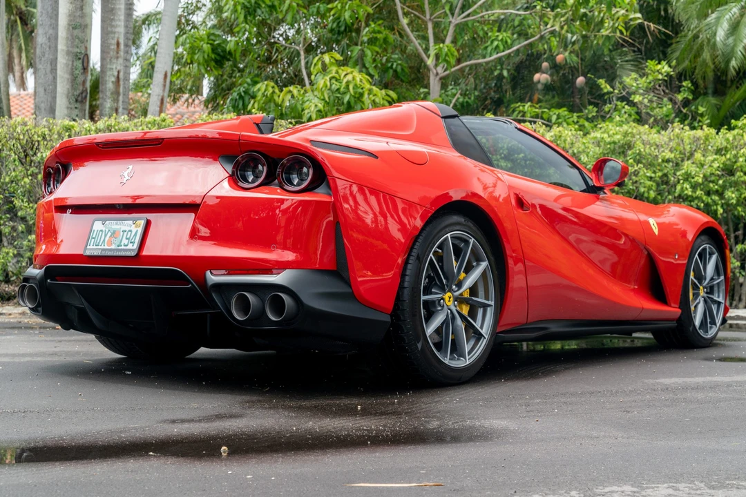 2021 Ferrari 812 GTS - Image 6 of 31