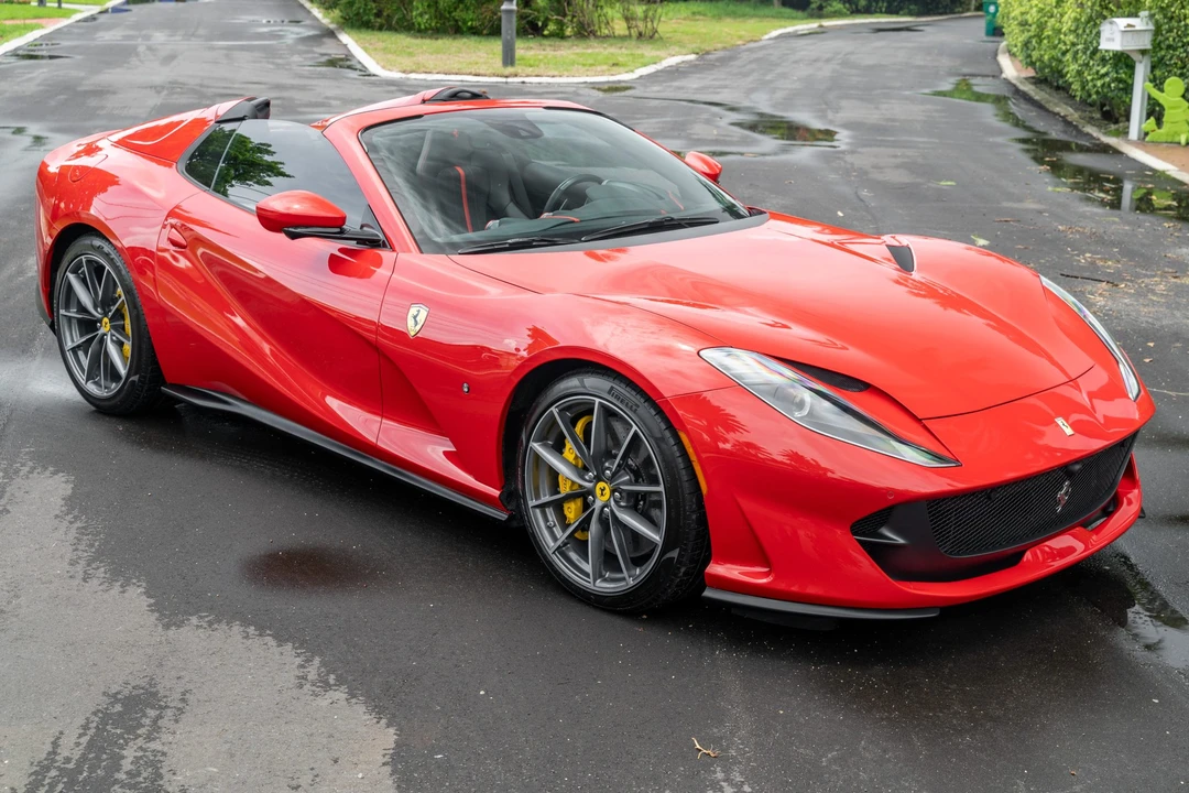 2021 Ferrari 812 GTS - Image 4 of 31