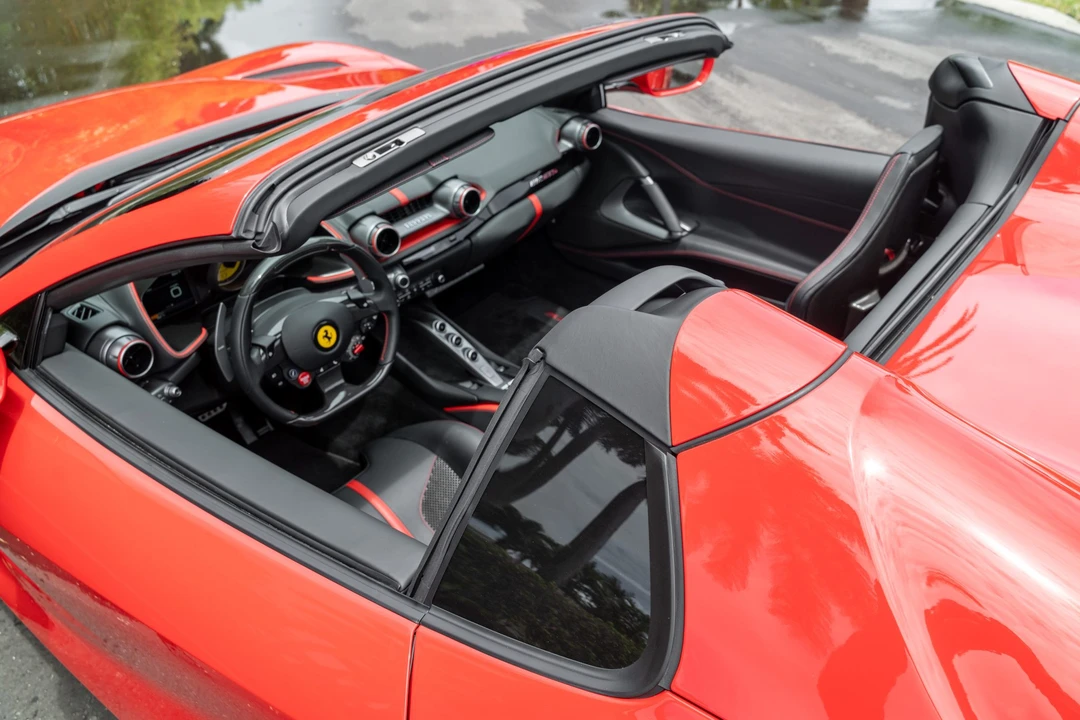 2021 Ferrari 812 GTS - Image 27 of 31