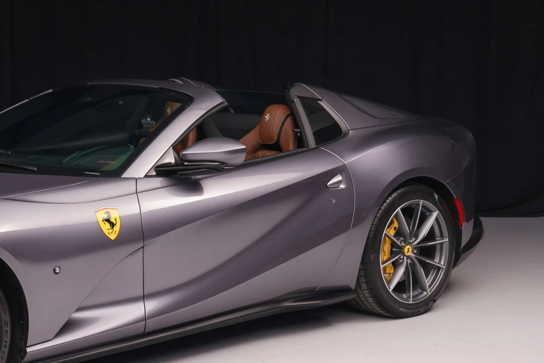 2021 Ferrari 812 GTS - Image 27 of 31