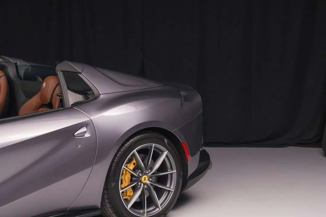 2021 Ferrari 812 GTS - Image 28 of 31