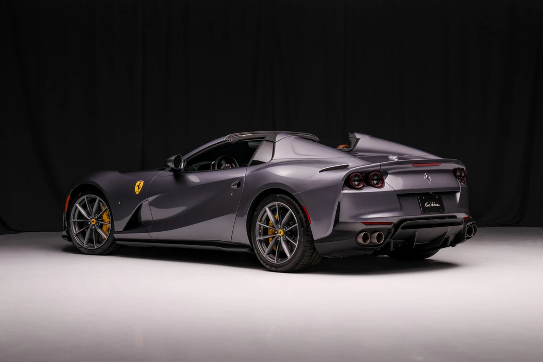2021 Ferrari 812 GTS - Image 11 of 31