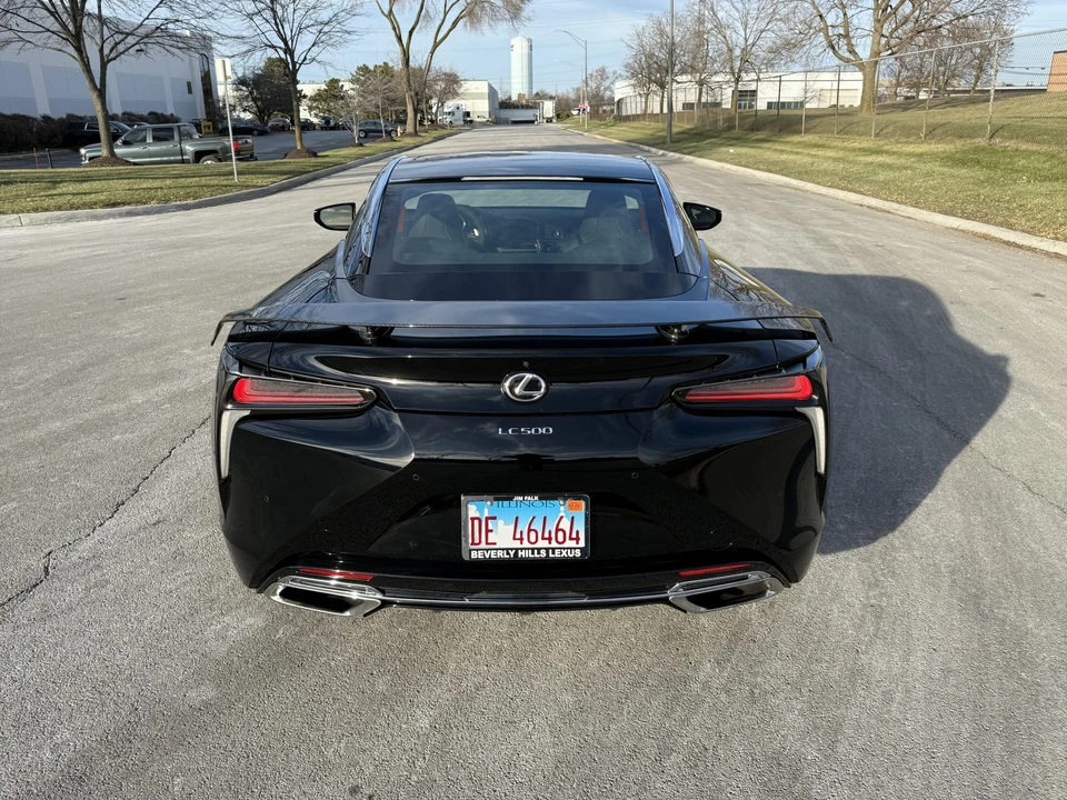2021 Lexus LC - Image 16 of 31