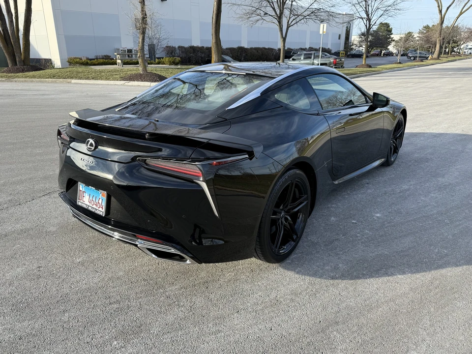 2021 Lexus LC - Image 14 of 31