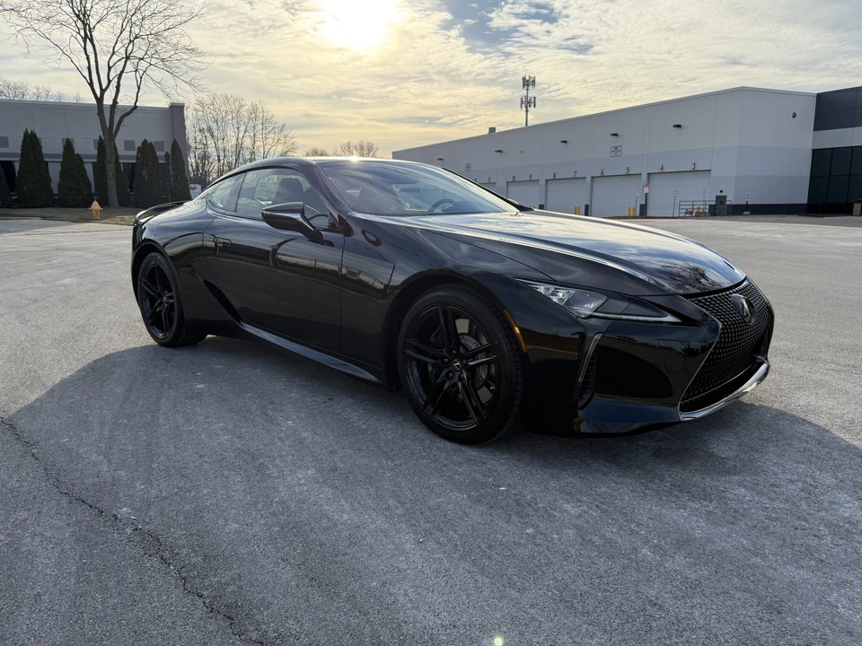 2021 Lexus LC - Image 9 of 31