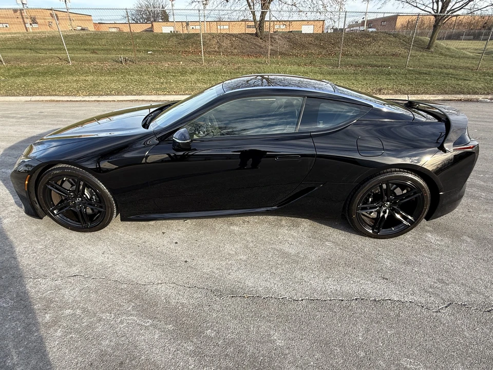 2021 Lexus LC - Image 23 of 31