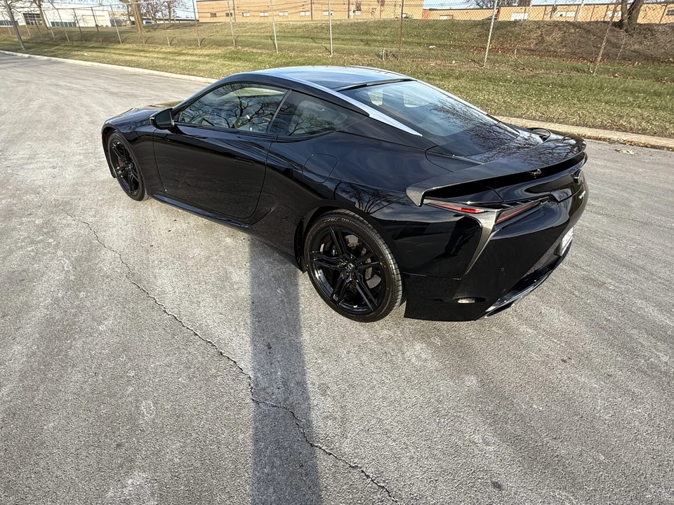2021 Lexus LC - Image 20 of 31