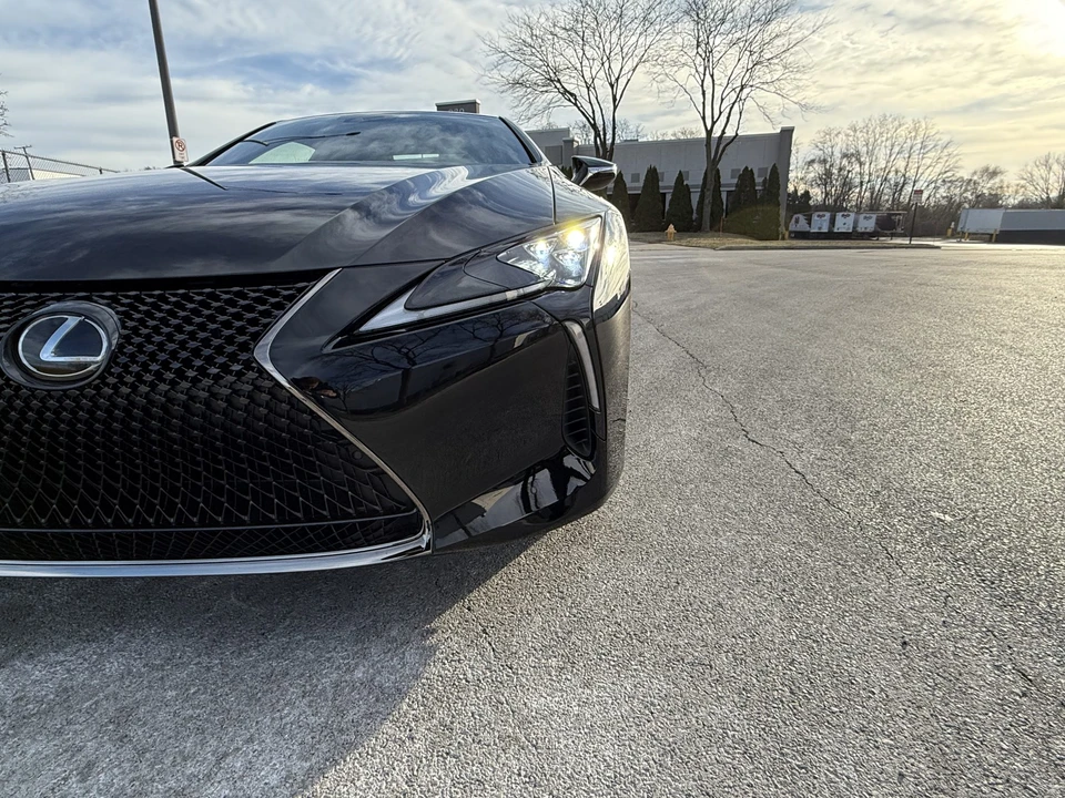 2021 Lexus LC - Image 27 of 31