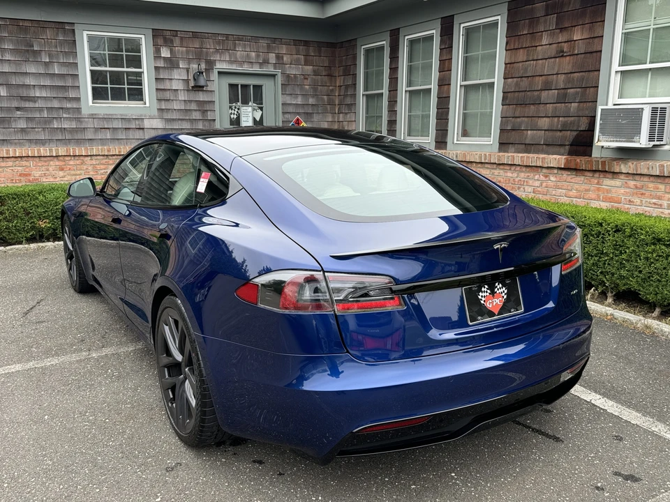 2021 Tesla Model S Plaid - Image 9 of 31