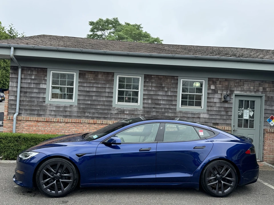 2021 Tesla Model S Plaid - Image 7 of 31