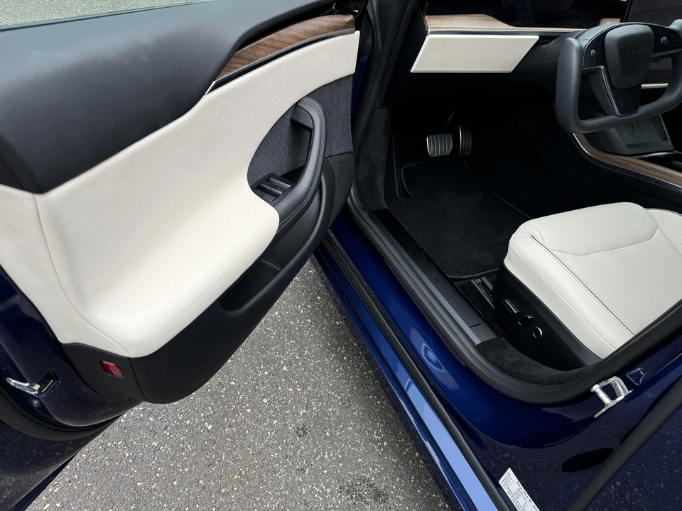 2021 Tesla Model S Plaid - Image 20 of 31