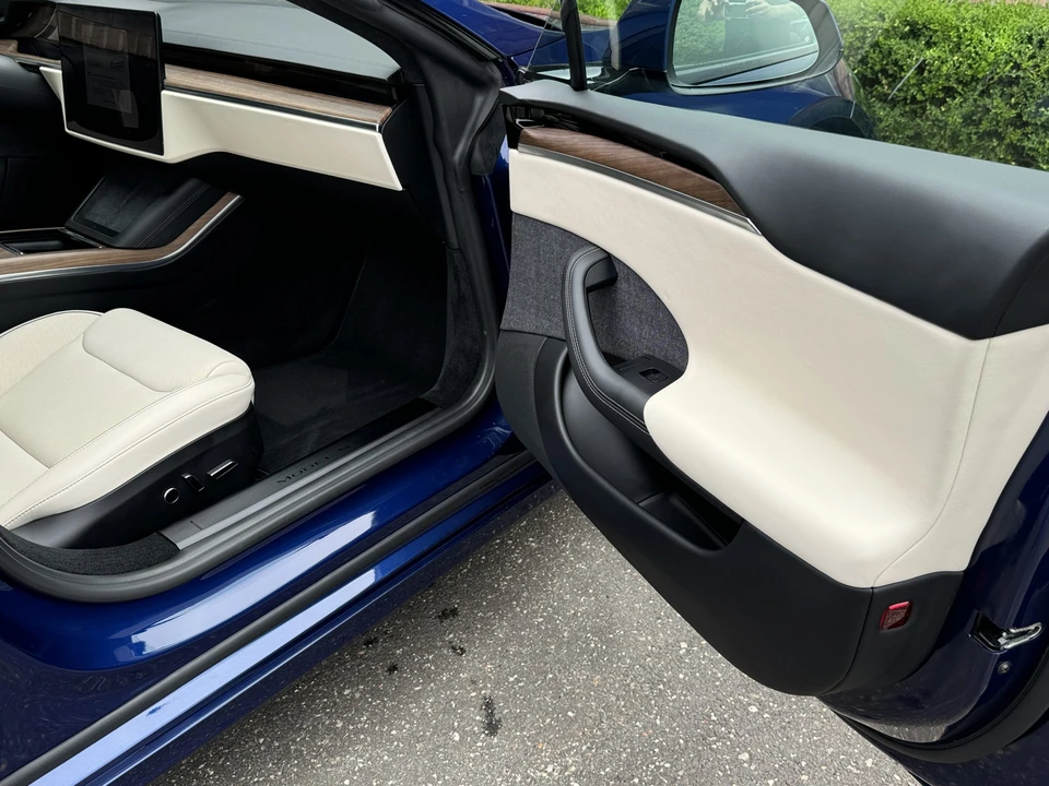 2021 Tesla Model S Plaid - Image 27 of 31