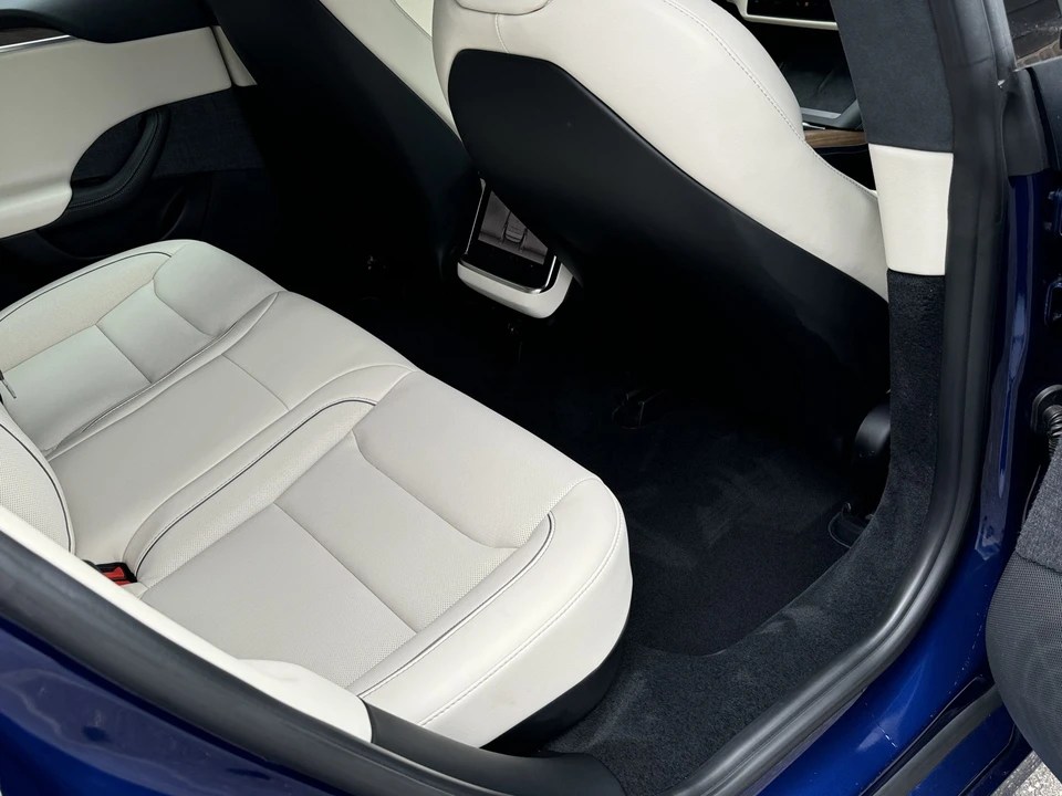 2021 Tesla Model S Plaid - Image 30 of 31