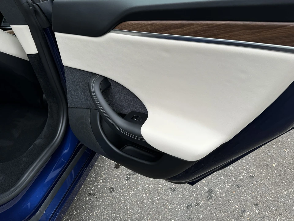 2021 Tesla Model S Plaid - Image 29 of 31