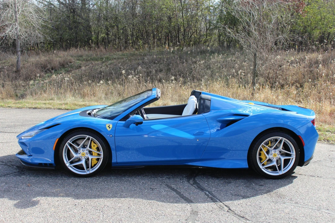 2022 Ferrari F8 Spider - Image 24 of 31