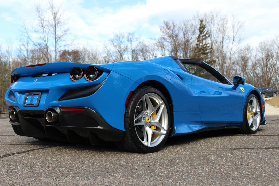 2022 Ferrari F8 Spider - Image 16 of 31
