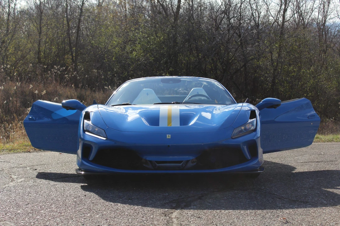 2022 Ferrari F8 Spider - Image 7 of 31