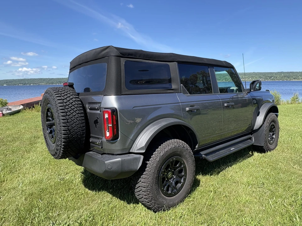2022 Ford Bronco 6th Gen - Image 15 of 31