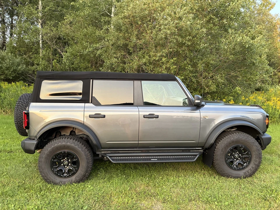 2022 Ford Bronco 6th Gen - Image 19 of 31