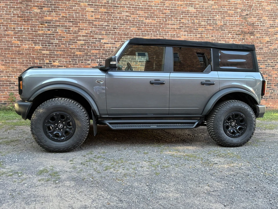 2022 Ford Bronco 6th Gen - Image 9 of 31