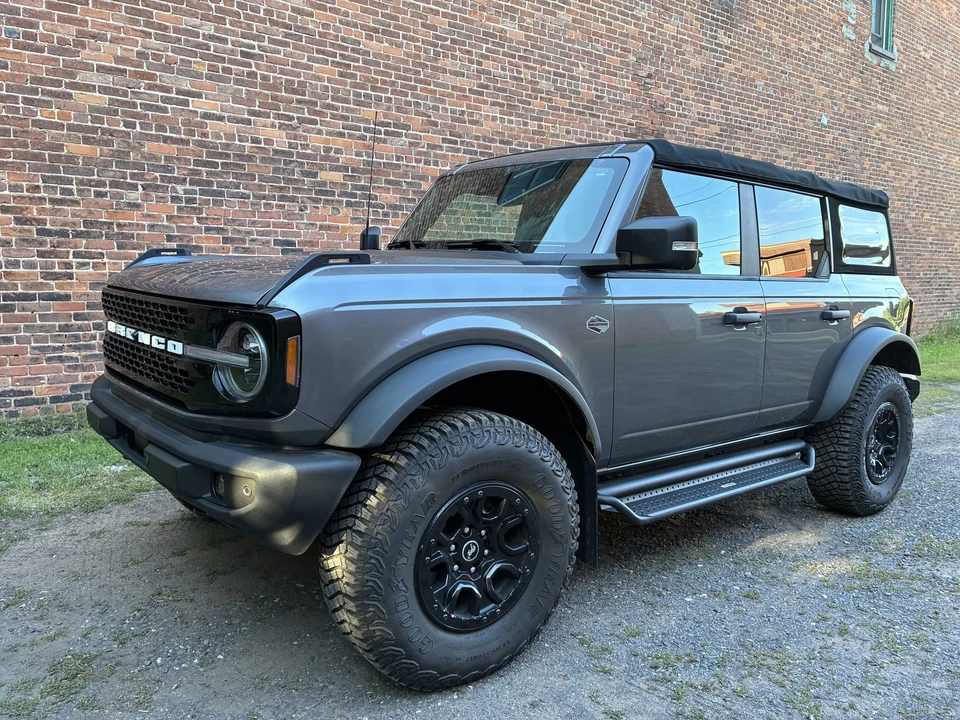 2022 Ford Bronco 6th Gen - Image 5 of 31