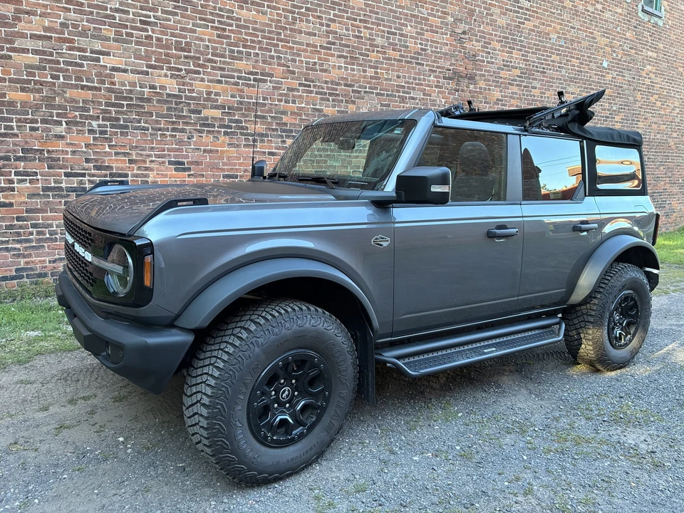2022 Ford Bronco 6th Gen - Image 28 of 31