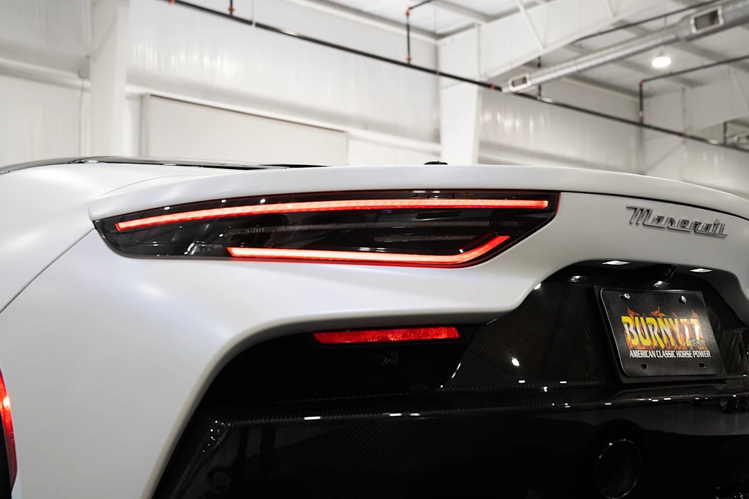 2022 Maserati MC20 - Image 22 of 31