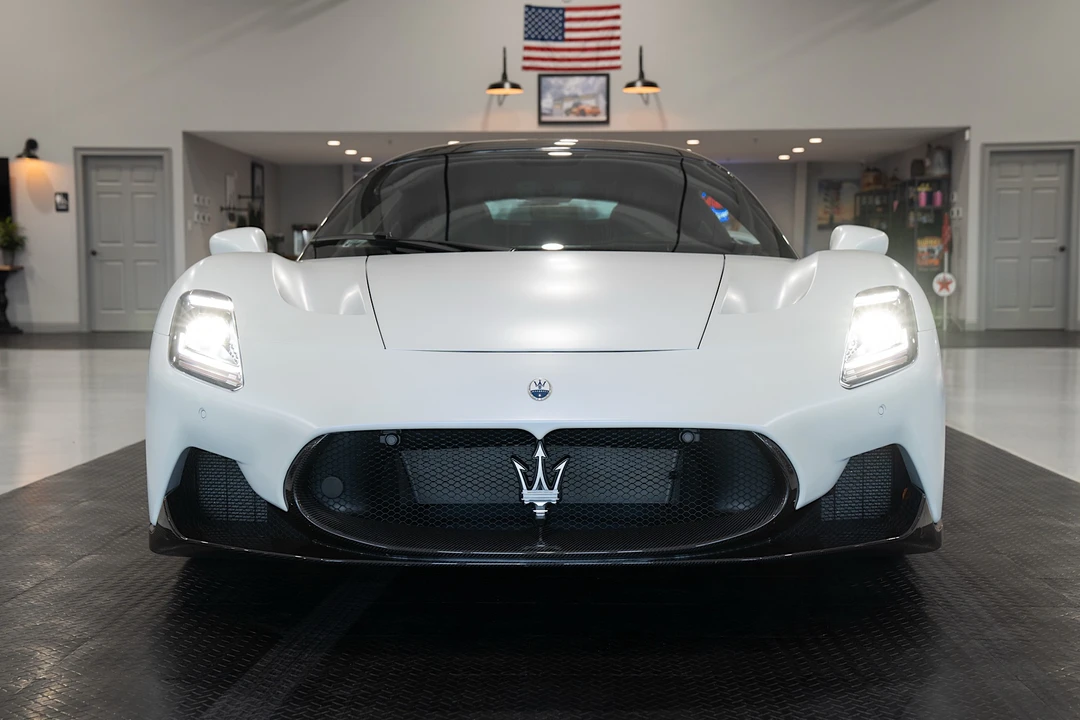 2022 Maserati MC20 - Image 19 of 31