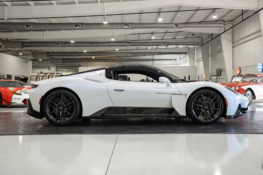 2022 Maserati MC20 - Image 15 of 31